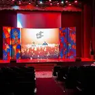 شاشات  إضاءات  صوتيات  مسرح   تراس