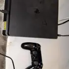 سوني 4 للبيع نظيف