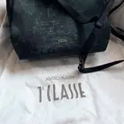 شنطه الفيرومارتيني يد نسائيه