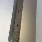 سرير ودولاب وطاولة تلفزيون