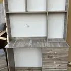 مكتبه