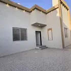 للبيع دور وملحق مستقل على ارض كامله بالخميس