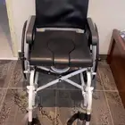 كرسي حمام نوعين ومشايه ودراجه كلها اجهزه احتياجات خاصه