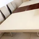 طاولة طعام