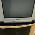 تلفزيون الطيبين قديم ونظيف جدا