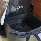 قلايه هوائيه نظيف شغال م فيها اي خراب او عيوب