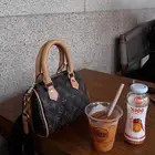 شنطة لويس فيتون الحجم الصغير جديده بسير عريض ونحيف