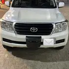 لاندكروزر 2011