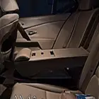 السيارة BMW523