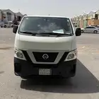 باص نيسان