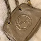 شنطة قوتشي مستعمله للبيع