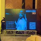 تأجير شاشات العرض مسارح خشب و قزاز. سماعات
