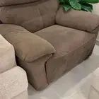 كرسي راحه جديد ونظيف كامل بشاحنه