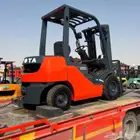 فوركلفت رافعه شوكيه للايجار الشهري وليومي علا حسب الطلب