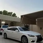 للبيع لكزس LS460 مديل 2015 لارج فل كامل بريمي