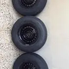 جنوط هايلوكس مرسيدس مع كفرات بالون 825