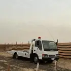 سطحه في احد ارفيده