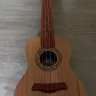 قيتار نظيف ينفع للكبار مره صوته واضح وحلو
