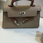 شنطة هرمز درجة أولى نظيفة كما هو واضح بالصور