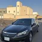 للبيع هوندا اكورد 2012