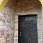 للايجار السنوي شقه دور ارضي قريب من الكليه التقنيه بالنماص