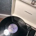 مشغل موسيقى كروسلي اصلي   جرامافون
