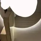 تسريحة طاولة ومرايه مع اضاءة