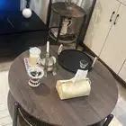 طاوله مع اربع خدمه