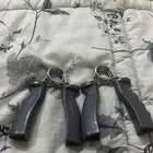 اداء او مساك ل تقويه الذراع و اليد