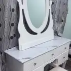 تسريحه غرفه نوم مع كرسي