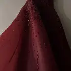 فستان للبيع لبس مره 4 ساعات فقط