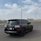 جيب لكزس أسود