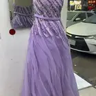 فستان للبيع