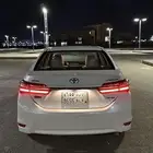 كورولا 2017 ابيض للبيع