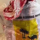 طربال حنبل احمر يركب على جيمع السيارت الحوض