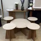طقم طاولات مع المداخل