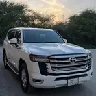 لاندكروزر 2024