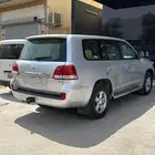 تويوتا لاند كروزر 2010 نظيف