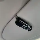 مشبك للريموت يثبت على الشماسة
