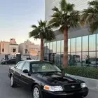 للبيع فورد بوليسي 2010 عداد قليل نظيف جدا