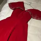 فستان فخم للبيع