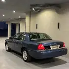 فورد فكتوريا 2011 - 297 الف km .