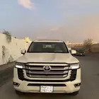 جيب تيويوتا لاند كروزر 2024 فئة Gxr4