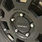 كفرات حجري وجنوط ميثود 5مسامير استخدام شهر المقاس 265_70_17