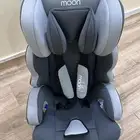 كرسي سياره للاطفال شبه جديد يناسب لين خمس سنوات