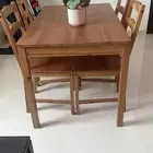طاولة طعام