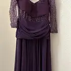 فستان لبس مره وحده بس