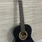 آلة موسيقى جيتار للبيع جديد   سعر البيع 200