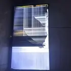 شاشه سمارت فيه شاهد ونتفليكس وفيها كسر ب الشاشه