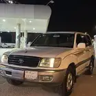 لاندكروزر VXR موديل 1999 قير عادي